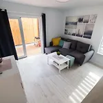 - Bursztynova 13 Lodge *