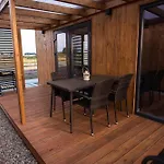 - Bursztynova 13 Lodge *