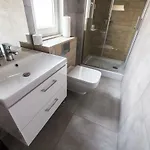 - Bursztynova 13 Lodge
