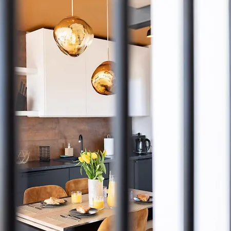 - Bursztynova 13 * Łeba