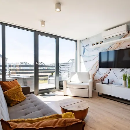 - Bursztynova 13 Lodge