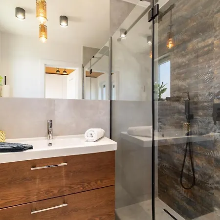 - Bursztynova 13 Łeba