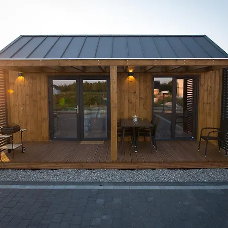 Lodge - Bursztynova 13 *