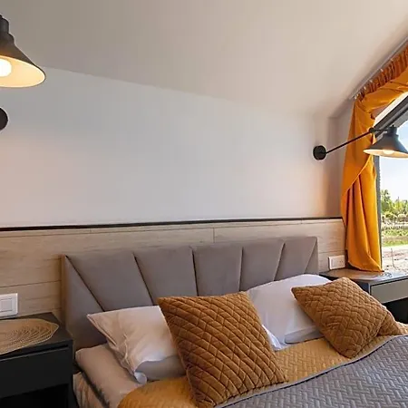 - Bursztynova 13 Orman Evi *