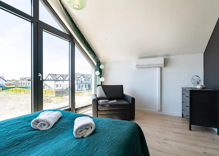 - Bursztynova 13 Łeba